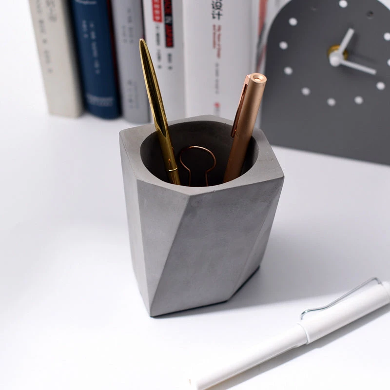 Staunton And Henry Chunky Modern Abstract Pencil Holder Home Accessories