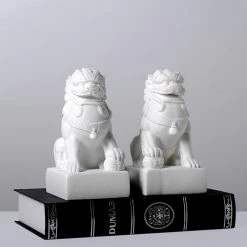Staunton And Henry White Foo Dogs - Set Of 2