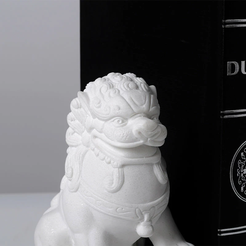 Staunton And Henry White Foo Dogs - Set Of 2