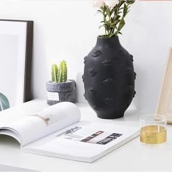 Staunton And Henry The Lips Vase Home Accessories
