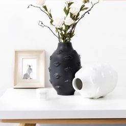 Staunton And Henry The Lips Vase Home Accessories