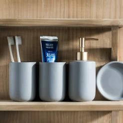 Staunton And Henry Classic Modern Bathroom Accessory Set