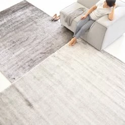 Staunton And Henry Rugs Modern Viscose Area Rug