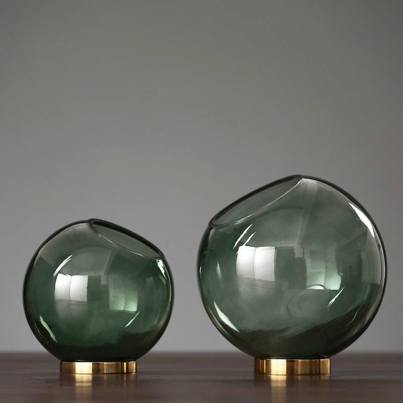 Staunton And Henry Home Accessories Smokey Glass Spotlight Vase