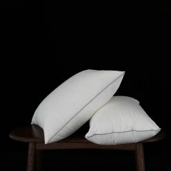 Staunton And Henry Premium Microfibre Throw Cushion Insert