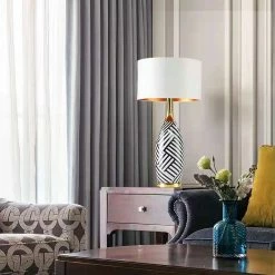 Staunton And Henry Elegant Black And White Ceramic Table Lamp Lighting