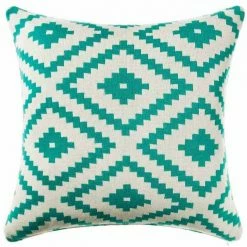 Staunton And Henry Home Accessories White & Turquoise Mexicola Throw Cushion