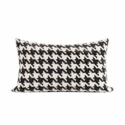 Staunton And Henry Home Accessories Hounds Tooth Pattern Throw Cushion