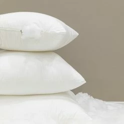 Staunton And Henry Grey And Blue Agate Pattern Bed Cushion Set